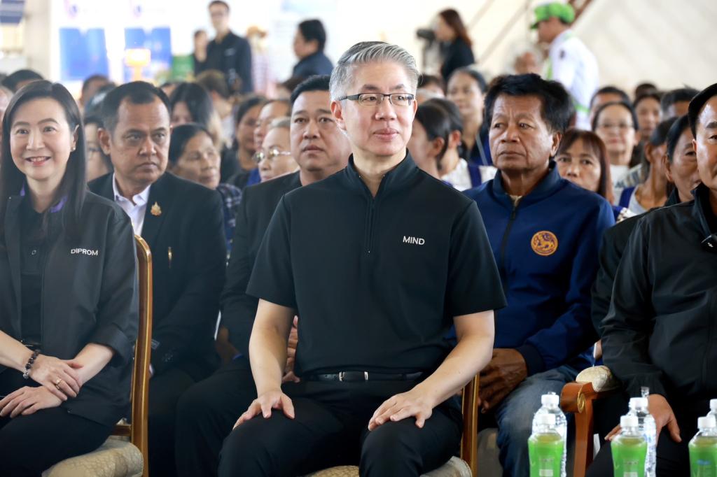 DC9 ร่วมต้อนรับคณะผู้บริหารกระทรวงอุตสาหกรรม นำโดย จ่าเอก ยศสิงห์ เหลี่ยมเลิศ รัฐมนตรีช่วยว่าการกระทรวงอุตสาหกรรม ในโอกาสที่ให้เกียรติมาเป็นประธานปิดกิจกรรมฝึกอบรมเชิงปฏิบัติการ “โครงการดีพร้อม ผลักดัน ปั้นอาชีพ กระตุ้นเศรษฐกิจฐานราก”