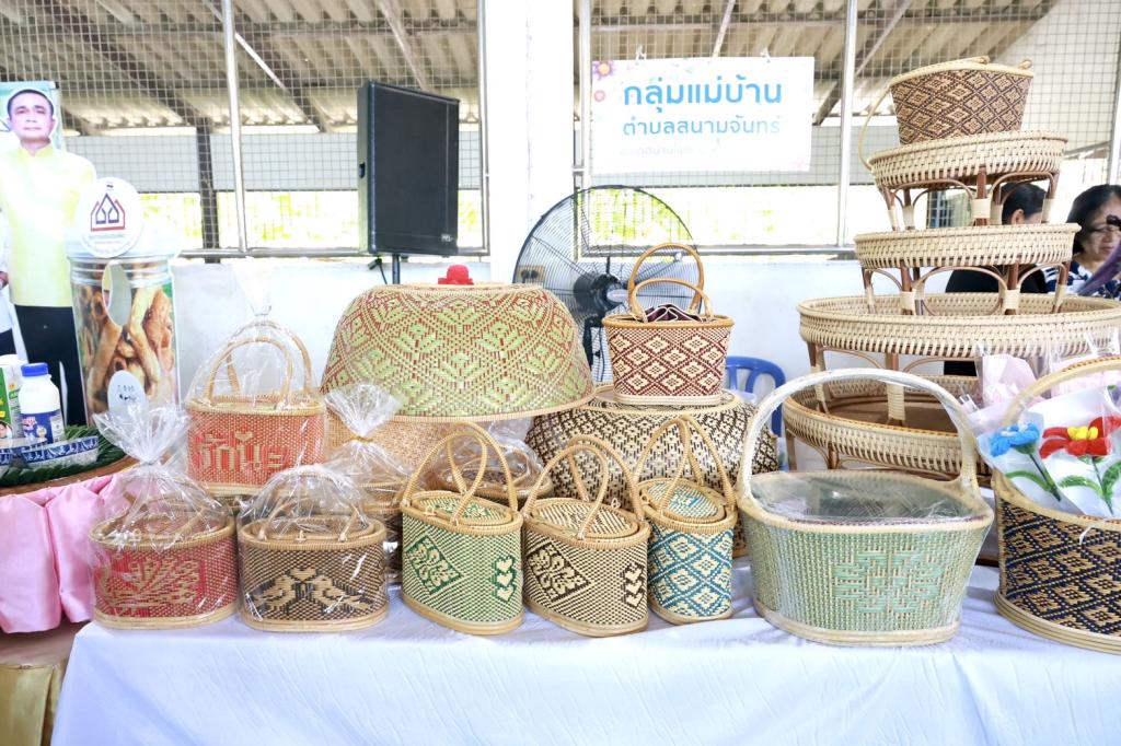 DC9 ร่วมต้อนรับคณะผู้บริหารกระทรวงอุตสาหกรรม นำโดย จ่าเอก ยศสิงห์ เหลี่ยมเลิศ รัฐมนตรีช่วยว่าการกระทรวงอุตสาหกรรม ในโอกาสที่ให้เกียรติมาเป็นประธานปิดกิจกรรมฝึกอบรมเชิงปฏิบัติการ “โครงการดีพร้อม ผลักดัน ปั้นอาชีพ กระตุ้นเศรษฐกิจฐานราก”