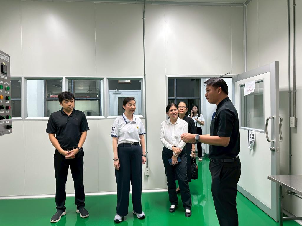 ”อธิบดีณัฏฐิญา“ลงพื้นที่ชลบุรี ติดตามมาตรการประหยัดพลังงาน ขับเคลื่อนองค์กรรับมือวิกฤตพลังงานโลก