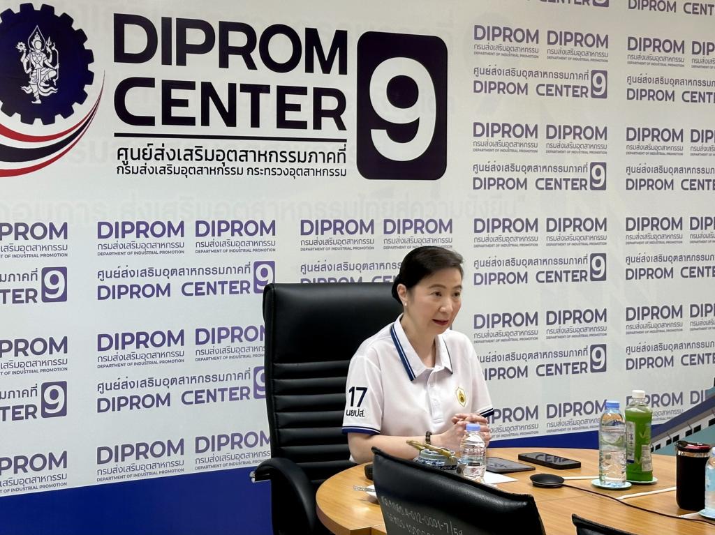 ”อธิบดีณัฏฐิญา“ลงพื้นที่ชลบุรี ติดตามมาตรการประหยัดพลังงาน ขับเคลื่อนองค์กรรับมือวิกฤตพลังงานโลก