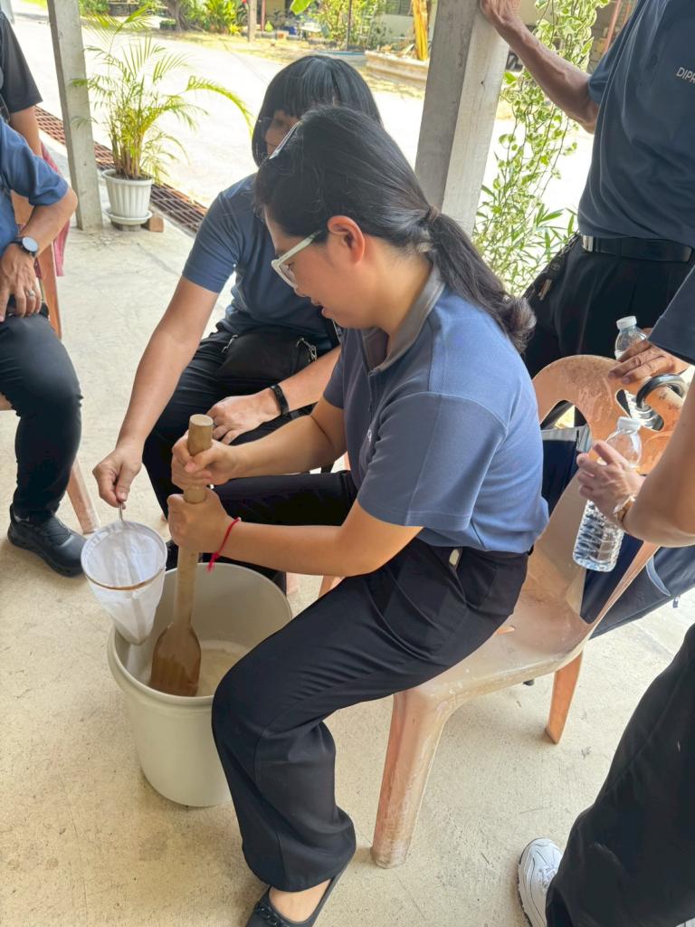 DC 9 ร่วมส่งเสริมหลักปรัชญาเศรษฐกิจพอเพียง