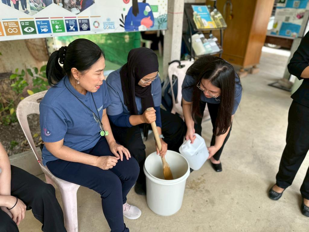 DC 9 ร่วมส่งเสริมหลักปรัชญาเศรษฐกิจพอเพียง