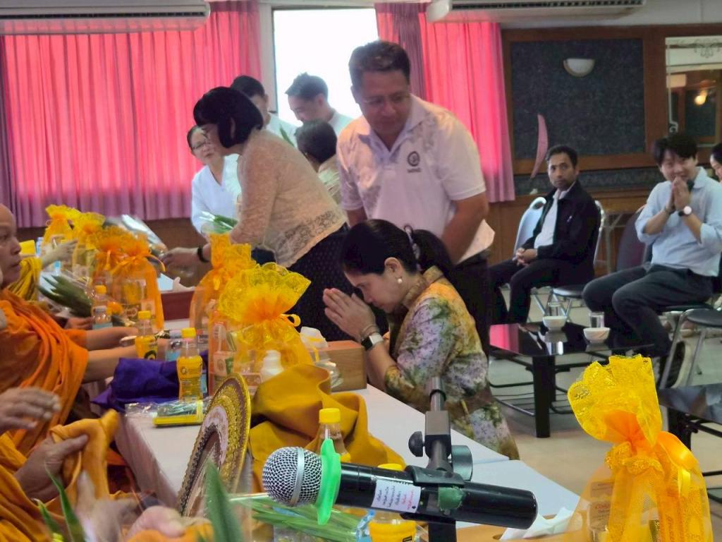 ปฏิบัติตนตามหลักธรรมทางศาสนา ศรัทธาของชาว ศภ.9 กสอ.