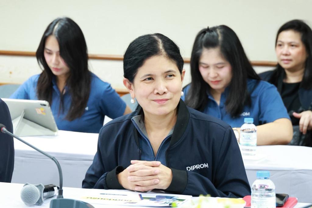"รสอ.ดุสิต" ลงพื้นที่ชลบุรี ตรวจเยี่ยม DIPROM Center 9 พร้อมมอบนโยบายขับเคลื่อนการดำเนินงานประจำปีงบประมาณ 2570