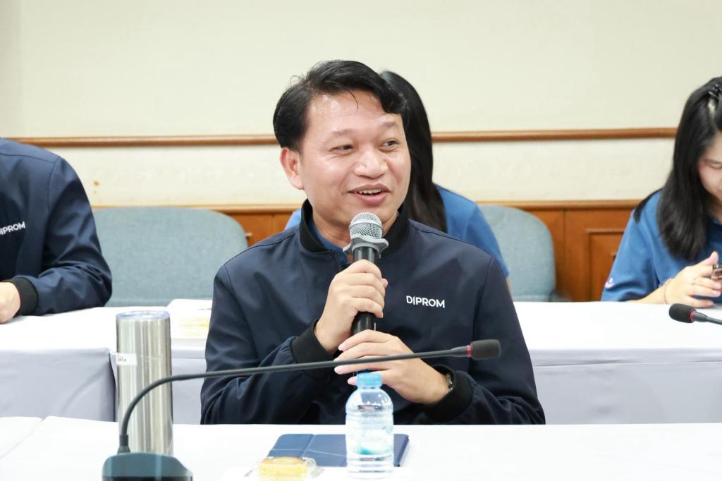 "รสอ.ดุสิต" ลงพื้นที่ชลบุรี ตรวจเยี่ยม DIPROM Center 9 พร้อมมอบนโยบายขับเคลื่อนการดำเนินงานประจำปีงบประมาณ 2570