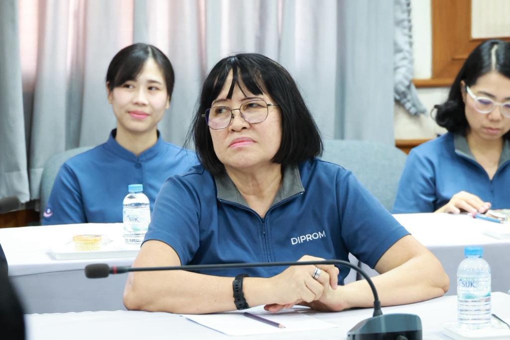 "รสอ.ดุสิต" ลงพื้นที่ชลบุรี ตรวจเยี่ยม DIPROM Center 9 พร้อมมอบนโยบายขับเคลื่อนการดำเนินงานประจำปีงบประมาณ 2570